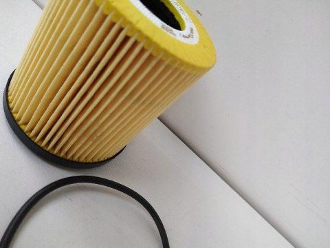 Mann-Filter HU 816/2 x Filtr oleju